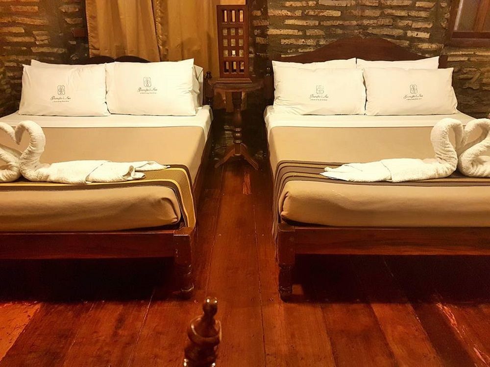 Zen Rooms Grandpa'S Inn Vigan Exterior photo