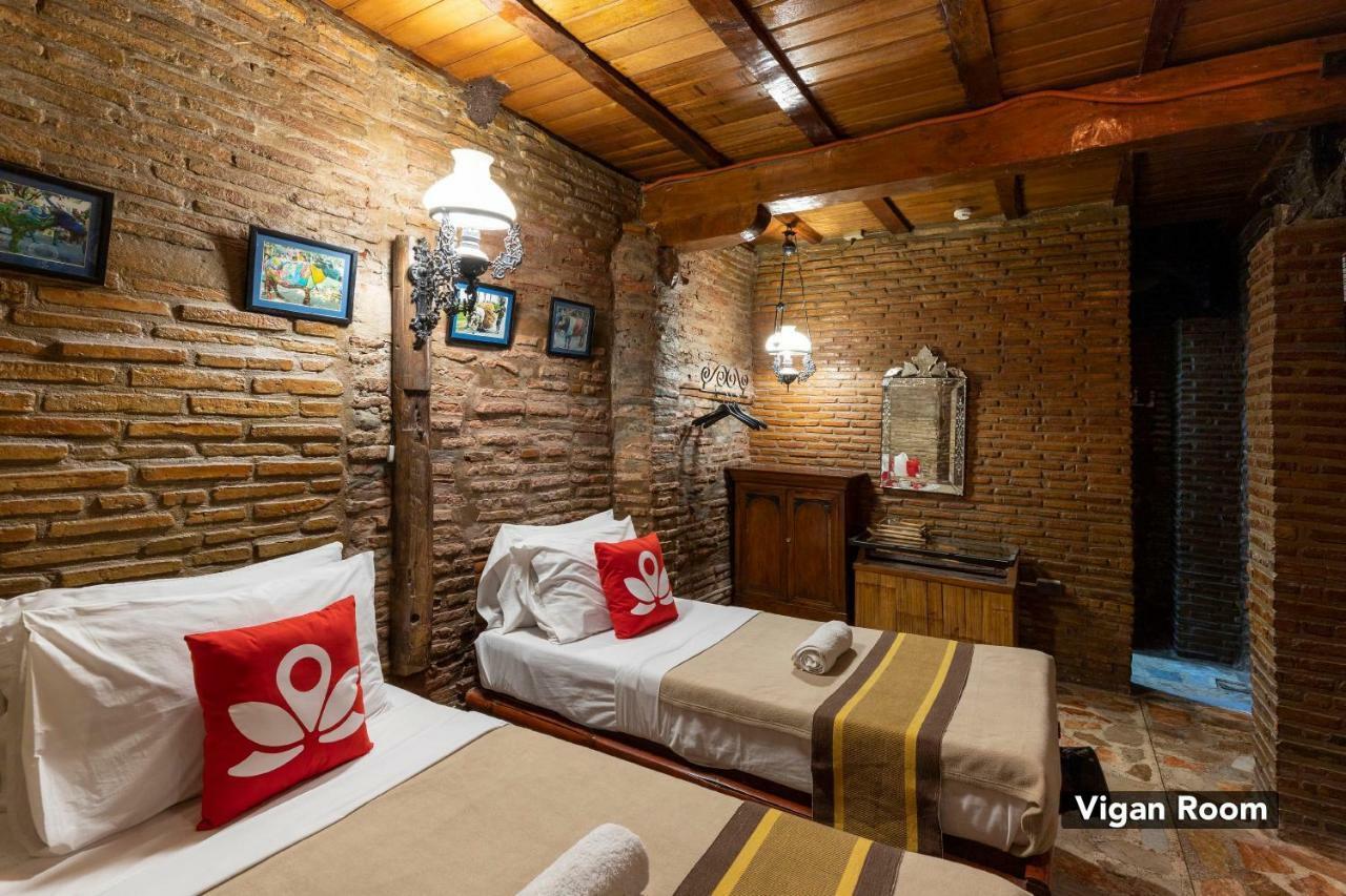 Zen Rooms Grandpa'S Inn Vigan Exterior photo
